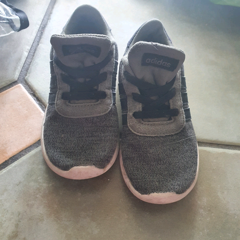 infant size 8 adidas trainers